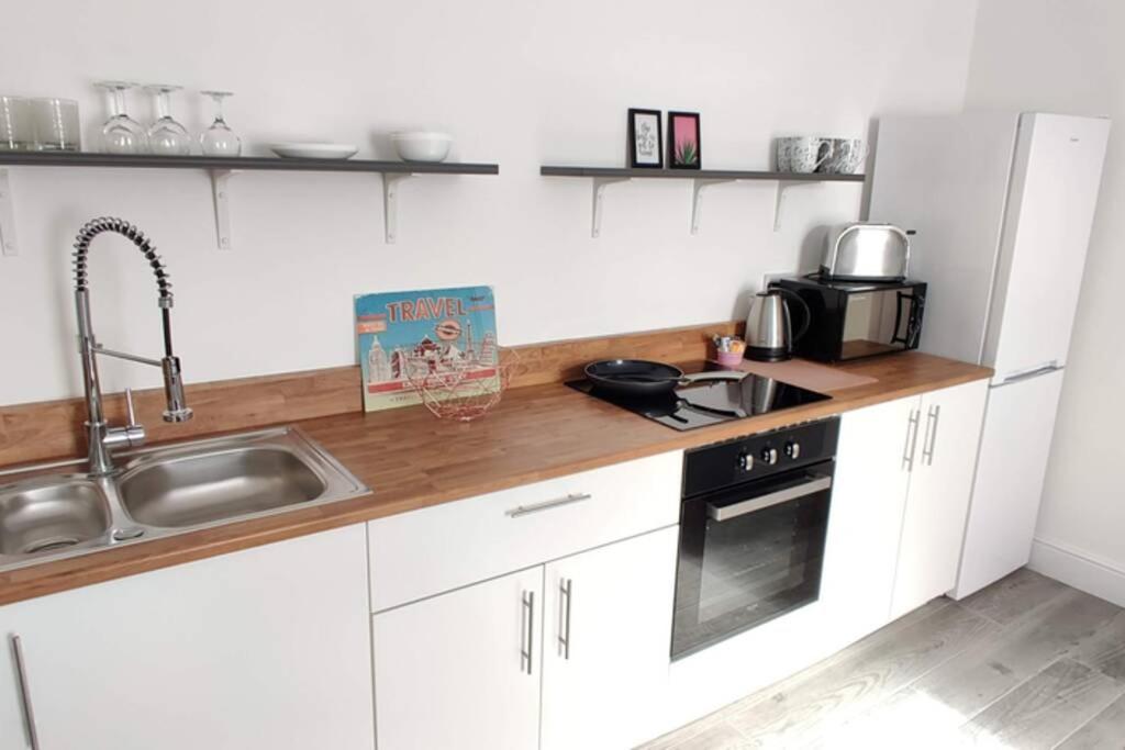 Brand New Designer Apartments In Liverpool - Newsham Park L6 Exterior photo